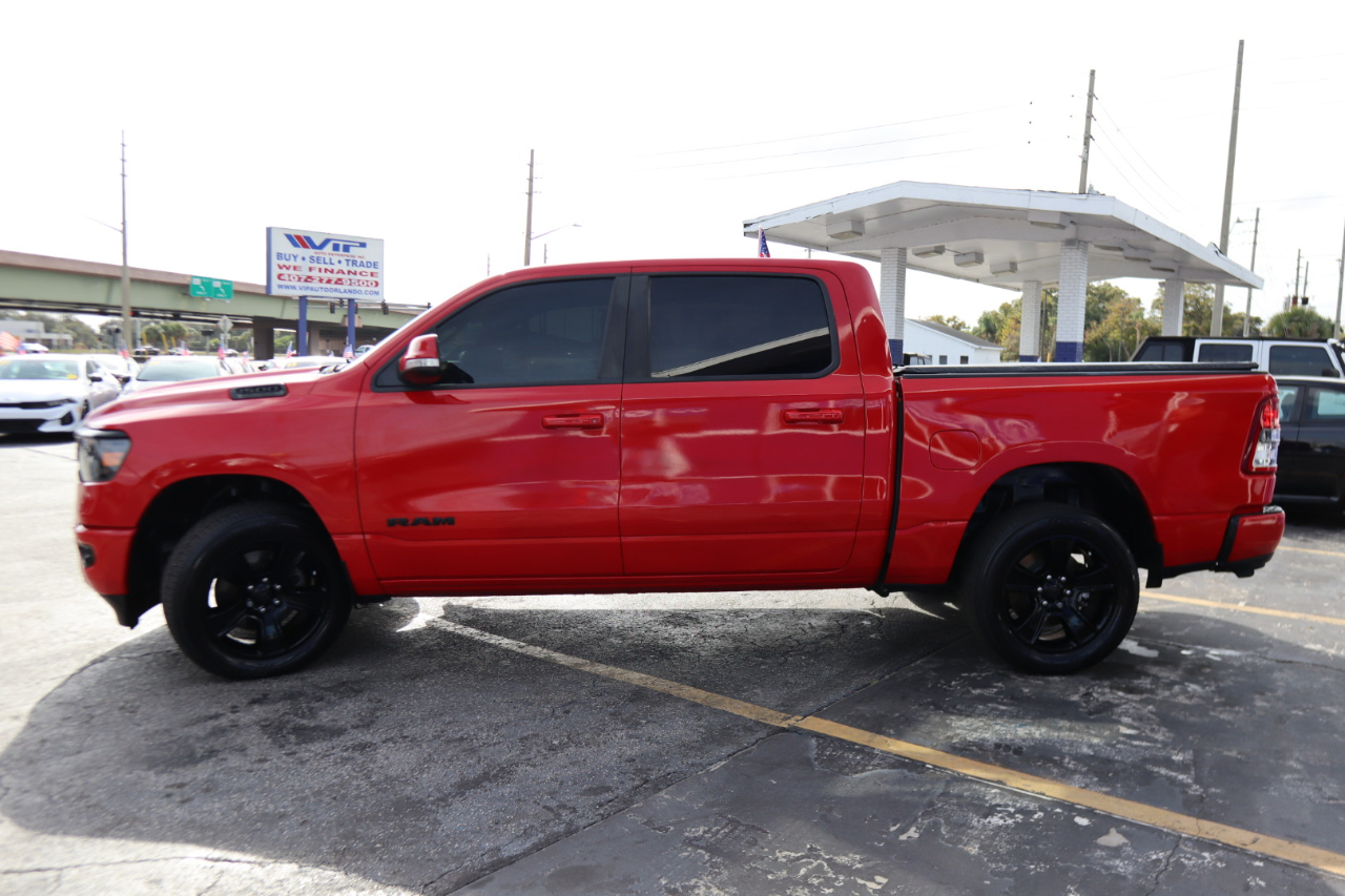 RAM 1500 Big Horn 4x4 Crew Cab 5'7" Box 2020
