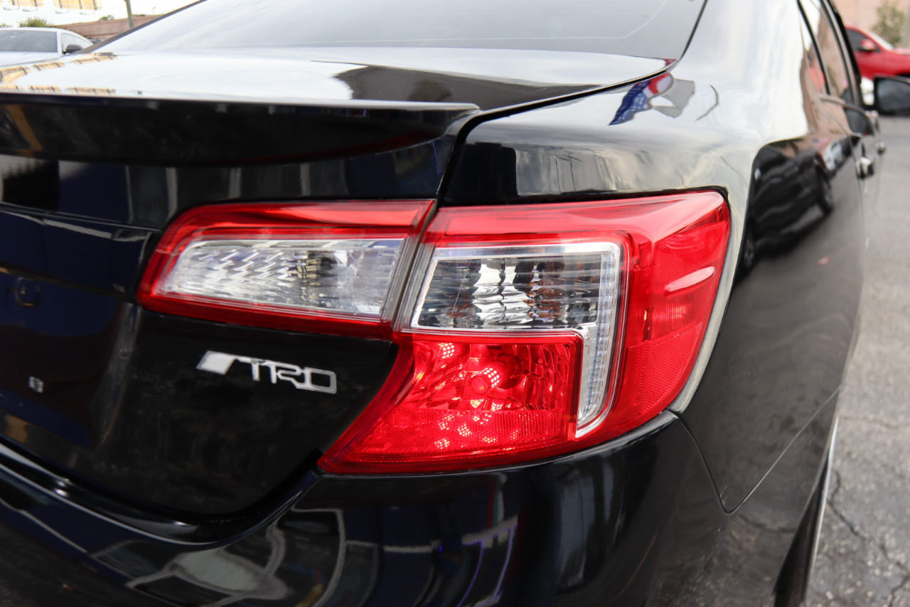 Toyota Camry 2014.5 4dr Sdn I4 Auto SE Sport (Natl) 2014