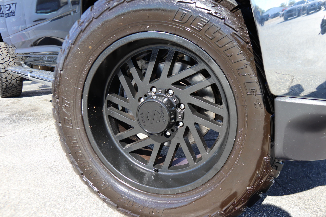 RAM 2500 Tradesman 4x4 Crew Cab 6'4" Box 2020