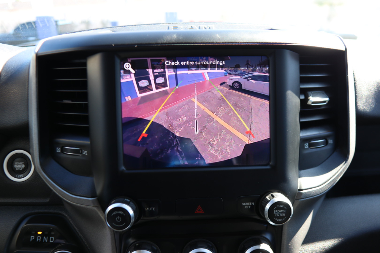 RAM 2500 Tradesman 4x4 Crew Cab 6'4" Box 2020