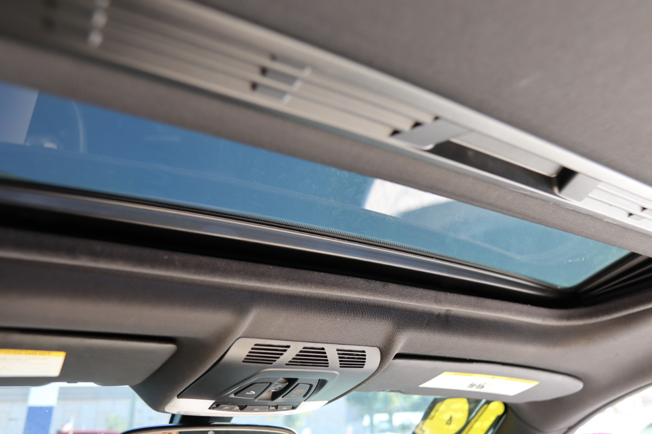 BMW 2 Series 2dr Cpe M235i RWD 2015