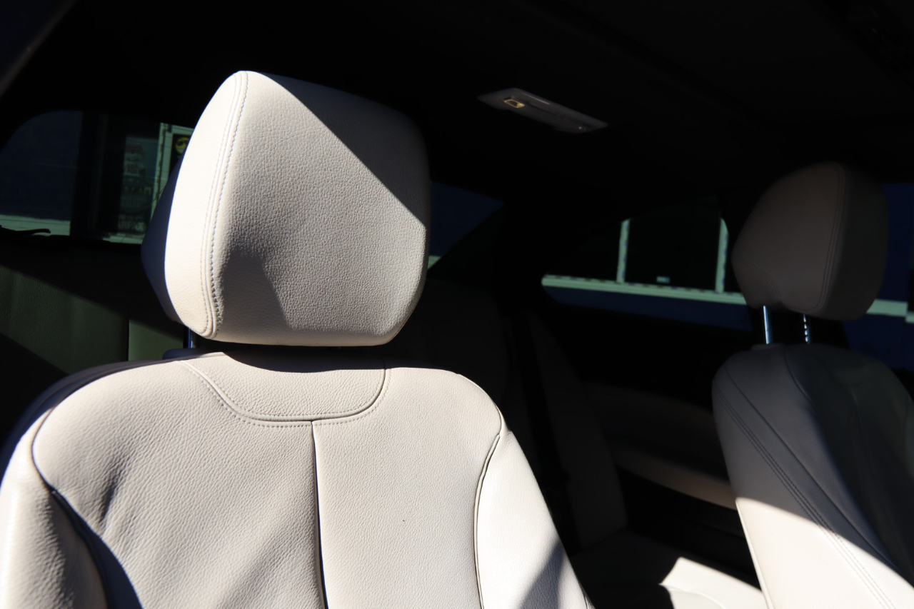 BMW 2 Series 2dr Cpe M235i RWD 2015