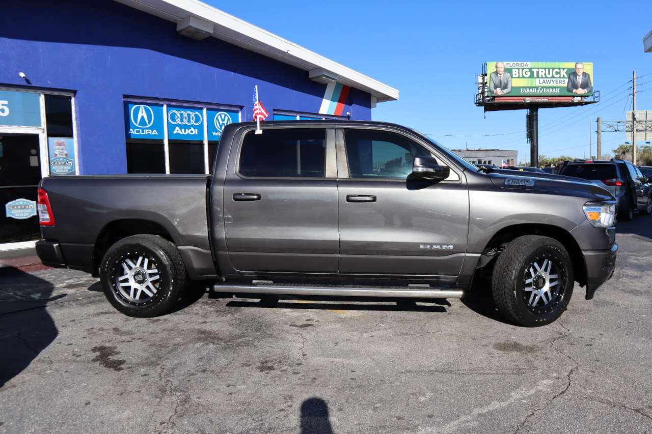 RAM 1500 Big Horn/Lone Star 4x4 Crew Cab 5'7" Box 2019