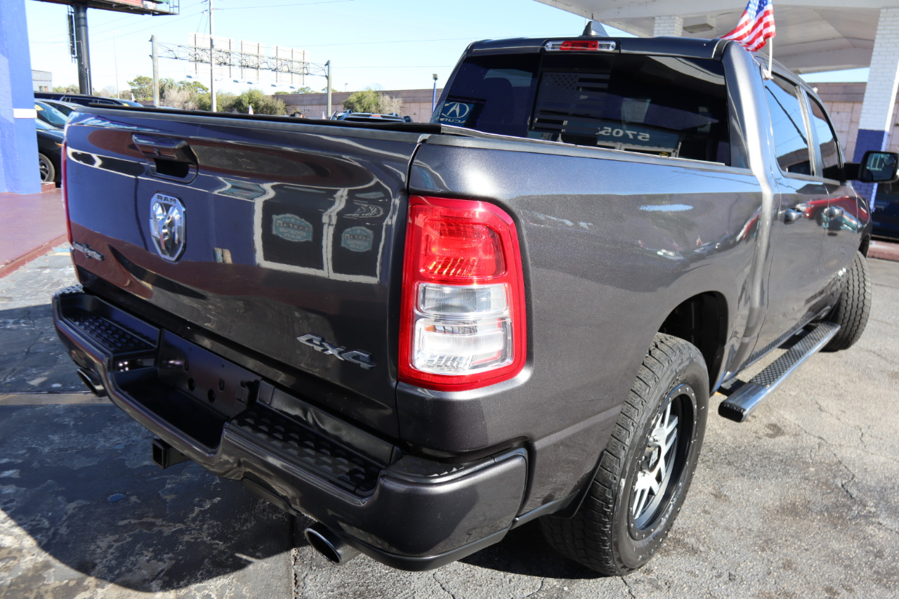 RAM 1500 Big Horn/Lone Star 4x4 Crew Cab 5'7" Box 2019