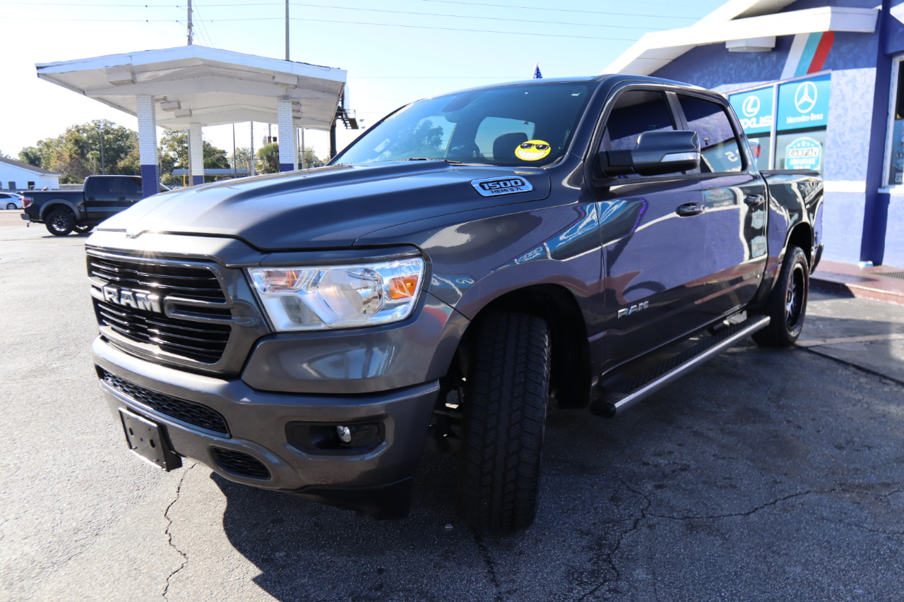 RAM 1500 Big Horn/Lone Star 4x4 Crew Cab 5'7" Box 2019