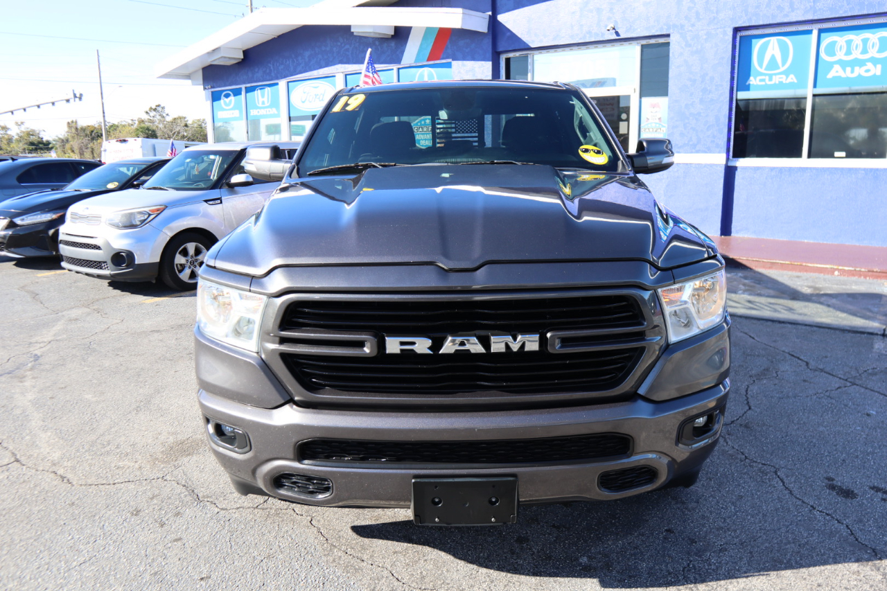 RAM 1500 Big Horn/Lone Star 4x4 Crew Cab 5'7" Box 2019