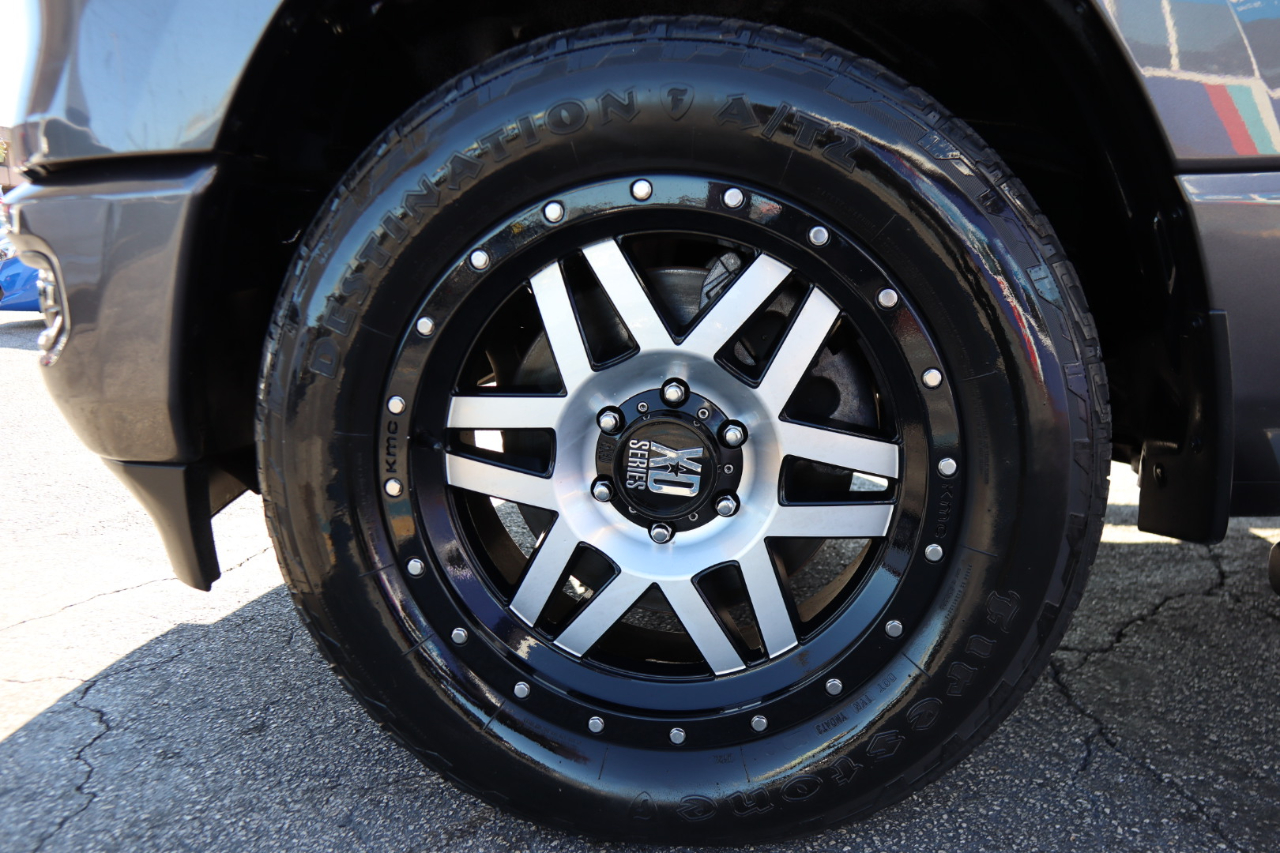 RAM 1500 Big Horn/Lone Star 4x4 Crew Cab 5'7" Box 2019