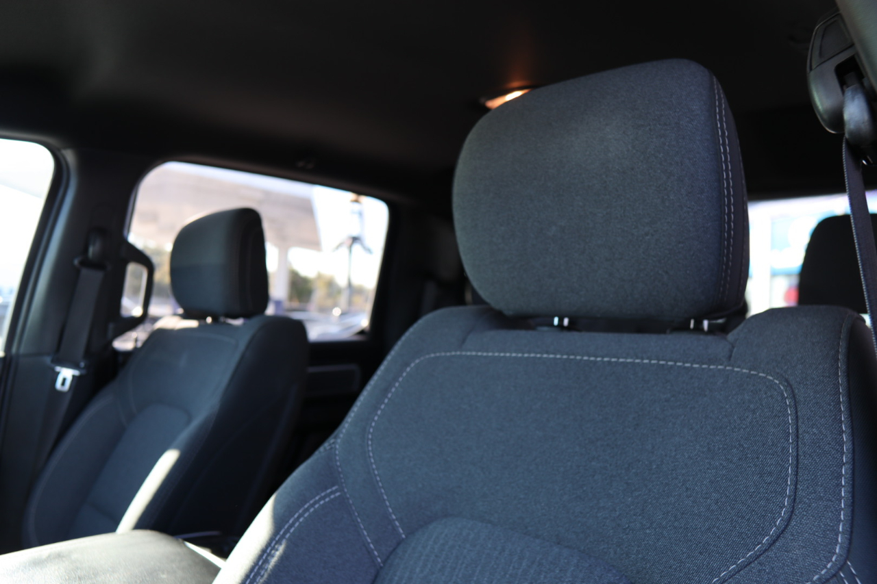 RAM 1500 Big Horn/Lone Star 4x4 Crew Cab 5'7" Box 2019