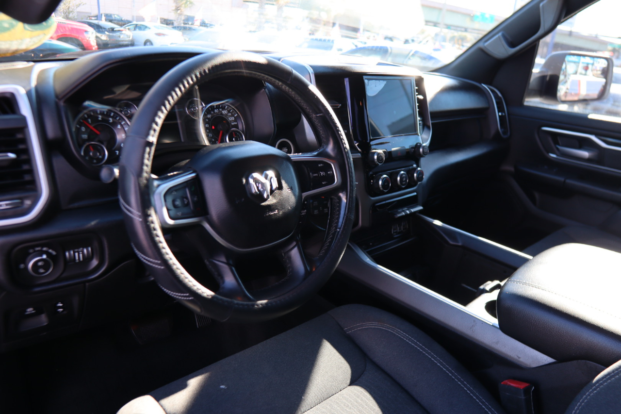 RAM 1500 Big Horn/Lone Star 4x4 Crew Cab 5'7" Box 2019