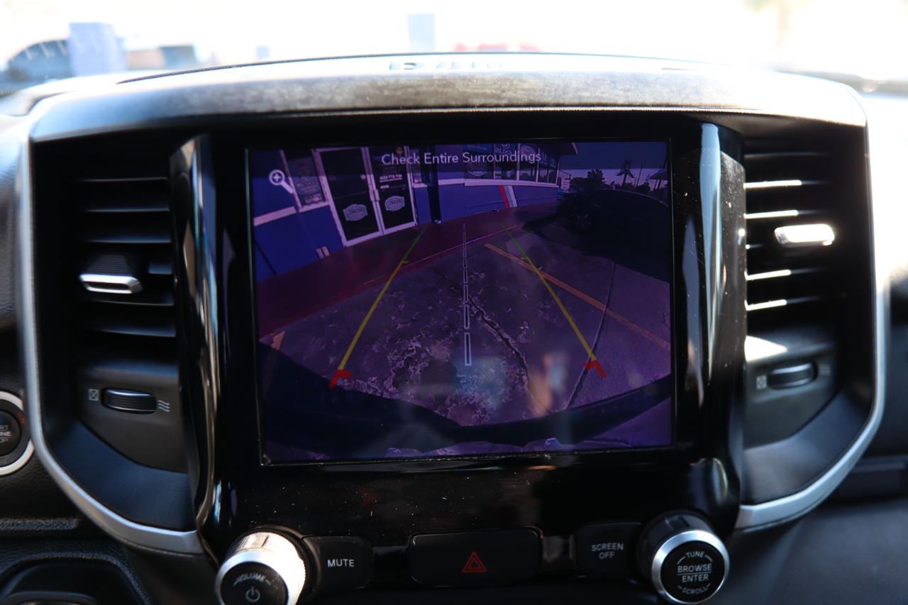 RAM 1500 Big Horn/Lone Star 4x4 Crew Cab 5'7" Box 2019