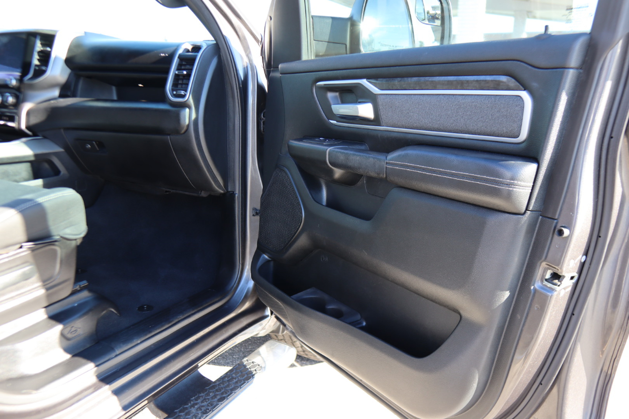 RAM 1500 Big Horn/Lone Star 4x4 Crew Cab 5'7" Box 2019