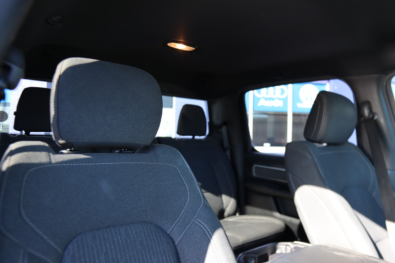 RAM 1500 Big Horn/Lone Star 4x4 Crew Cab 5'7" Box 2019