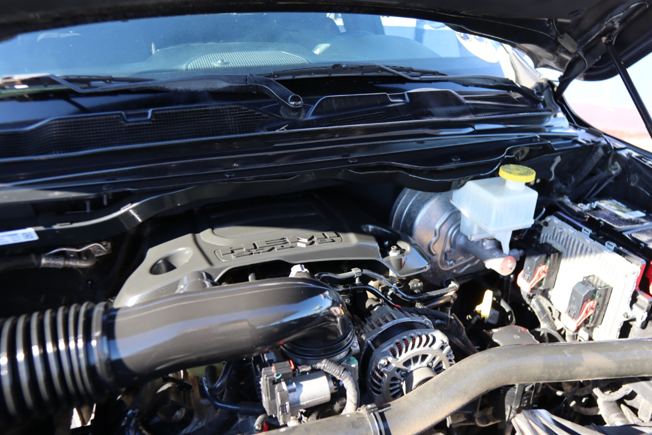 RAM 1500 Big Horn/Lone Star 4x4 Crew Cab 5'7" Box 2019