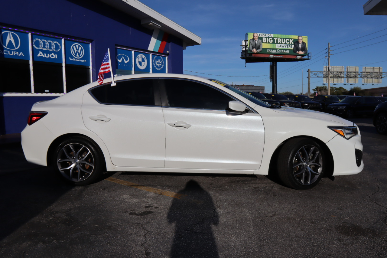 Acura ILX Sedan w/Technology Pkg 2020