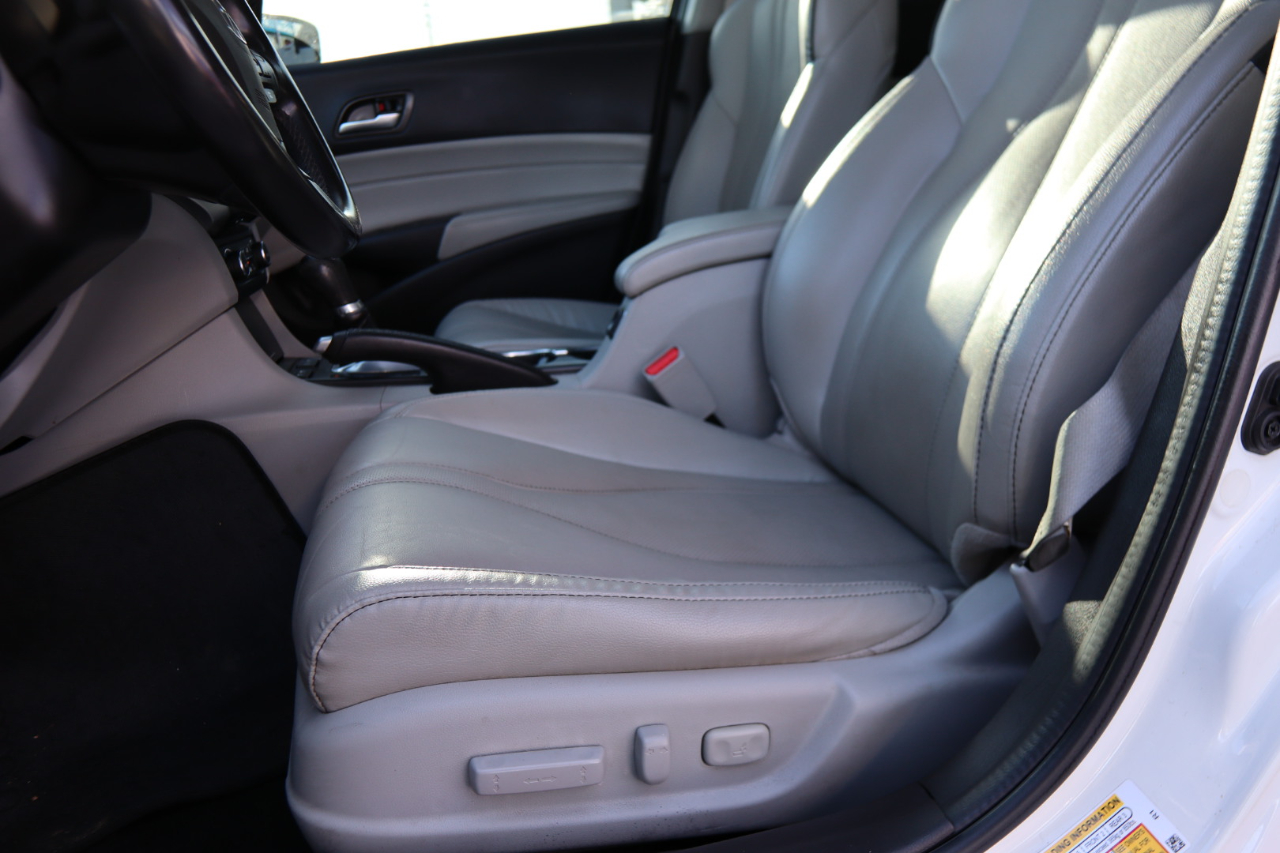 Acura ILX Sedan w/Technology Pkg 2020