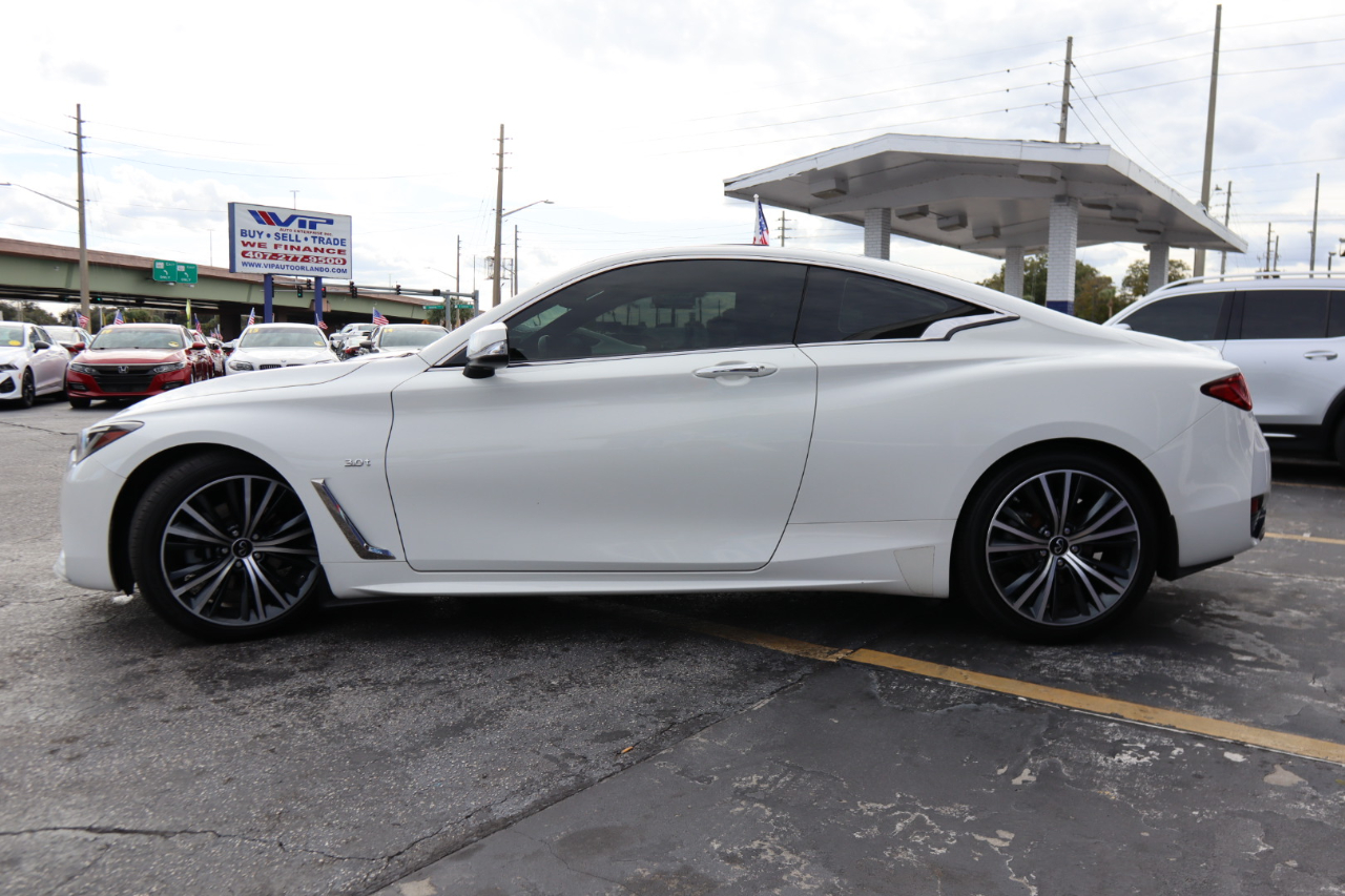 Infiniti Q60 3.0t LUXE RWD 2020
