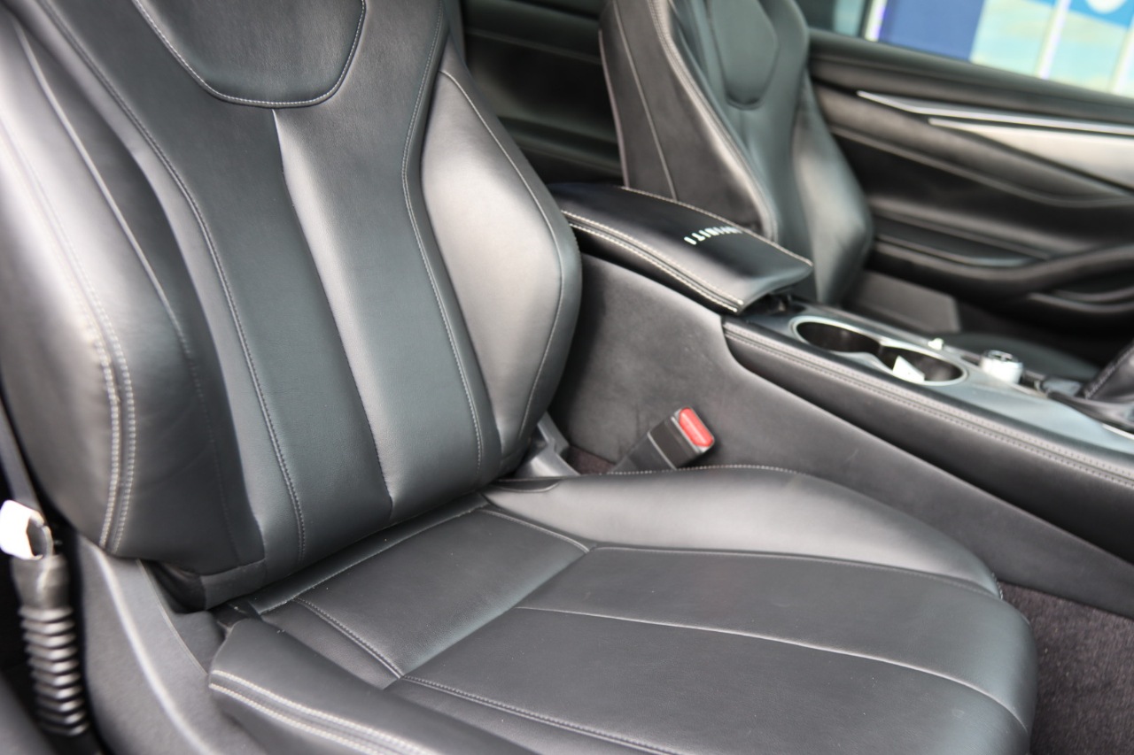 Infiniti Q60 3.0t LUXE RWD 2020