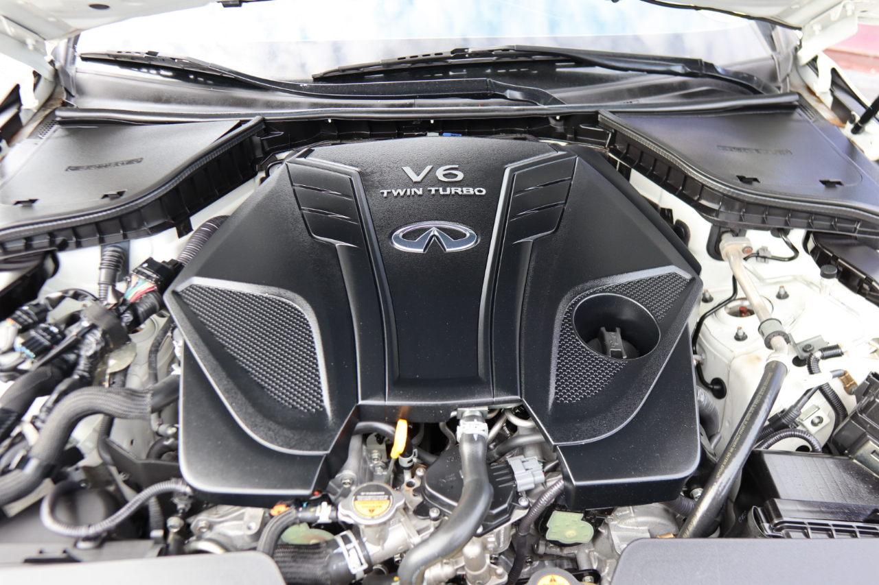 Infiniti Q60 3.0t LUXE RWD 2020