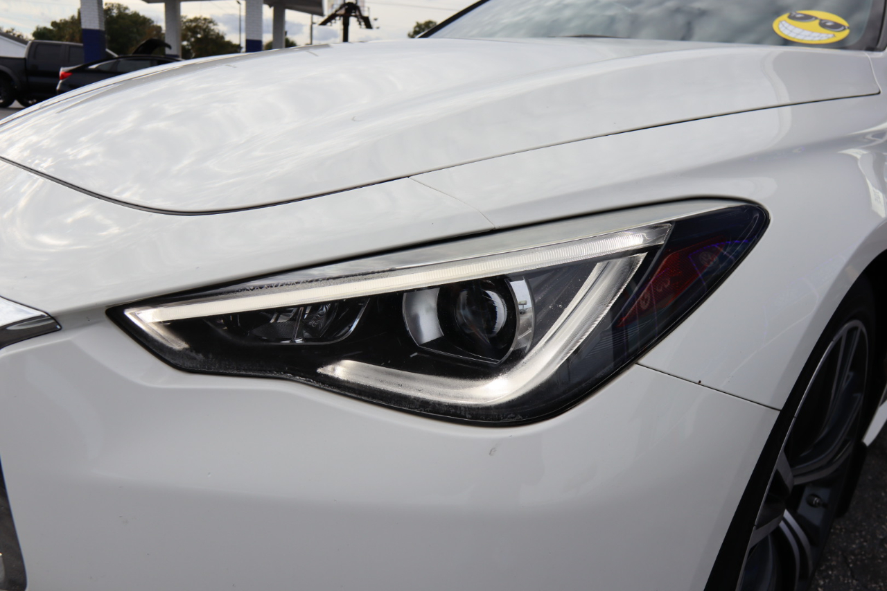 Infiniti Q60 3.0t LUXE RWD 2020