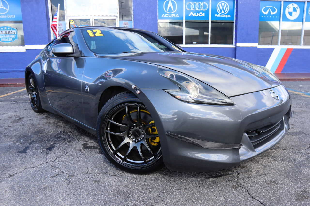 Nissan 370Z 2dr Cpe Auto 2012