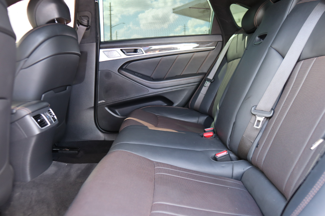 Genesis G80 3.3T Sport RWD 2018