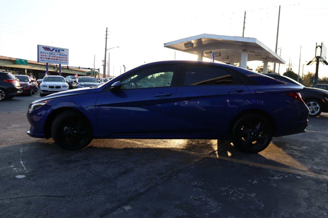 Hyundai Elantra SEL IVT 2022