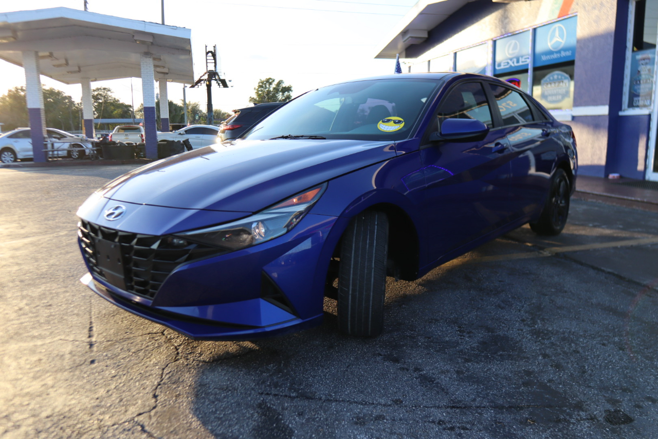 Hyundai Elantra SEL IVT 2022