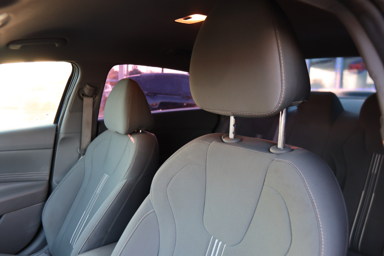 Hyundai Elantra SEL IVT 2022