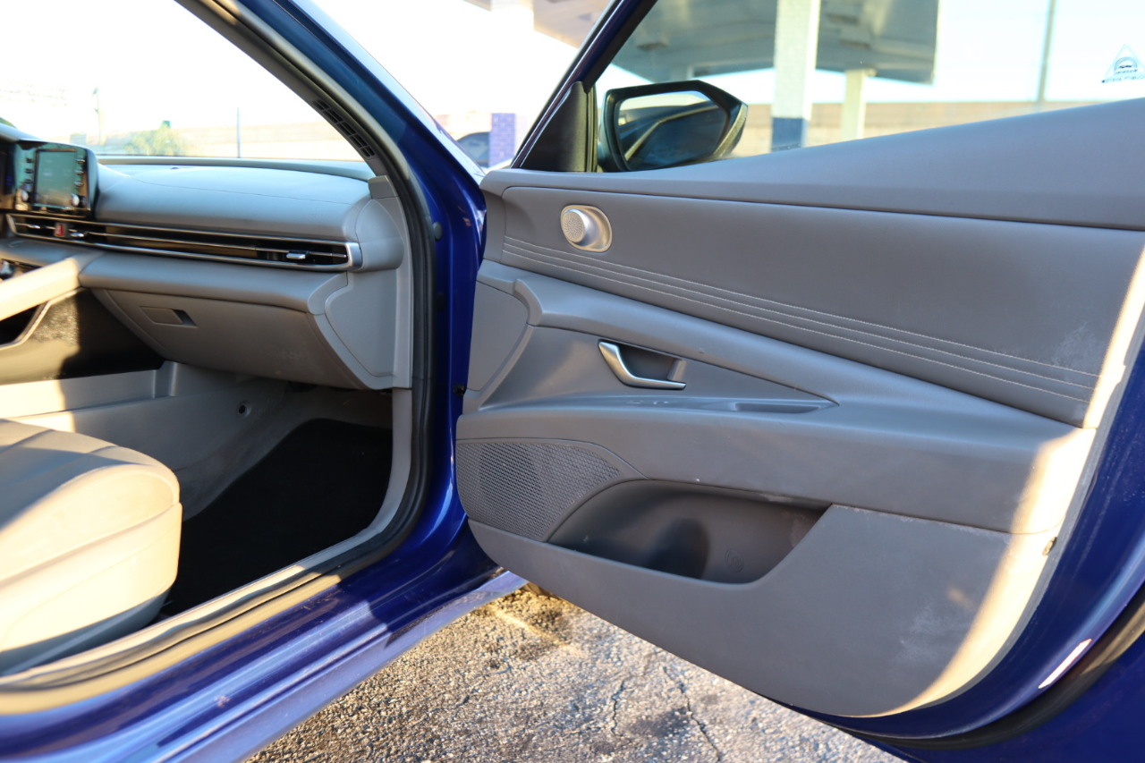 Hyundai Elantra SEL IVT 2022