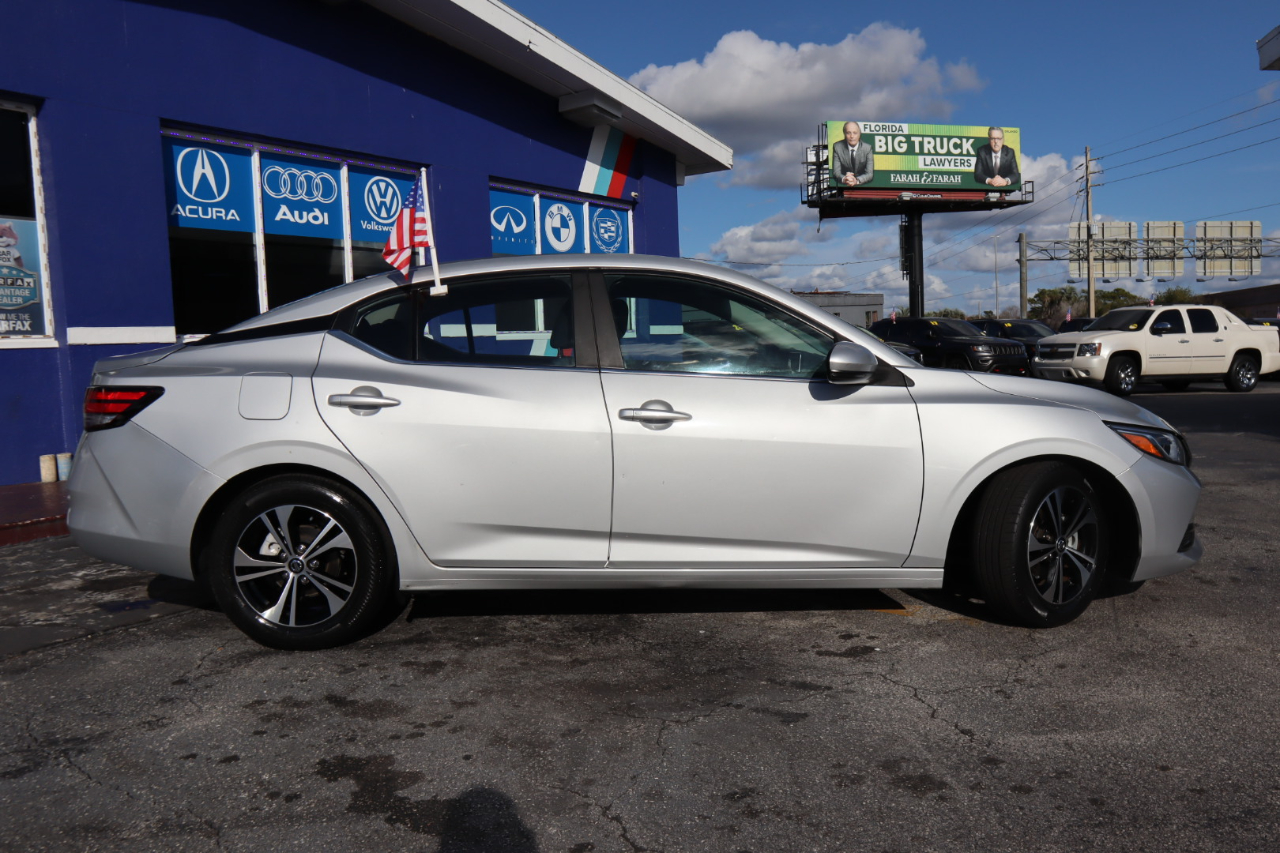 Nissan Sentra SV CVT 2020