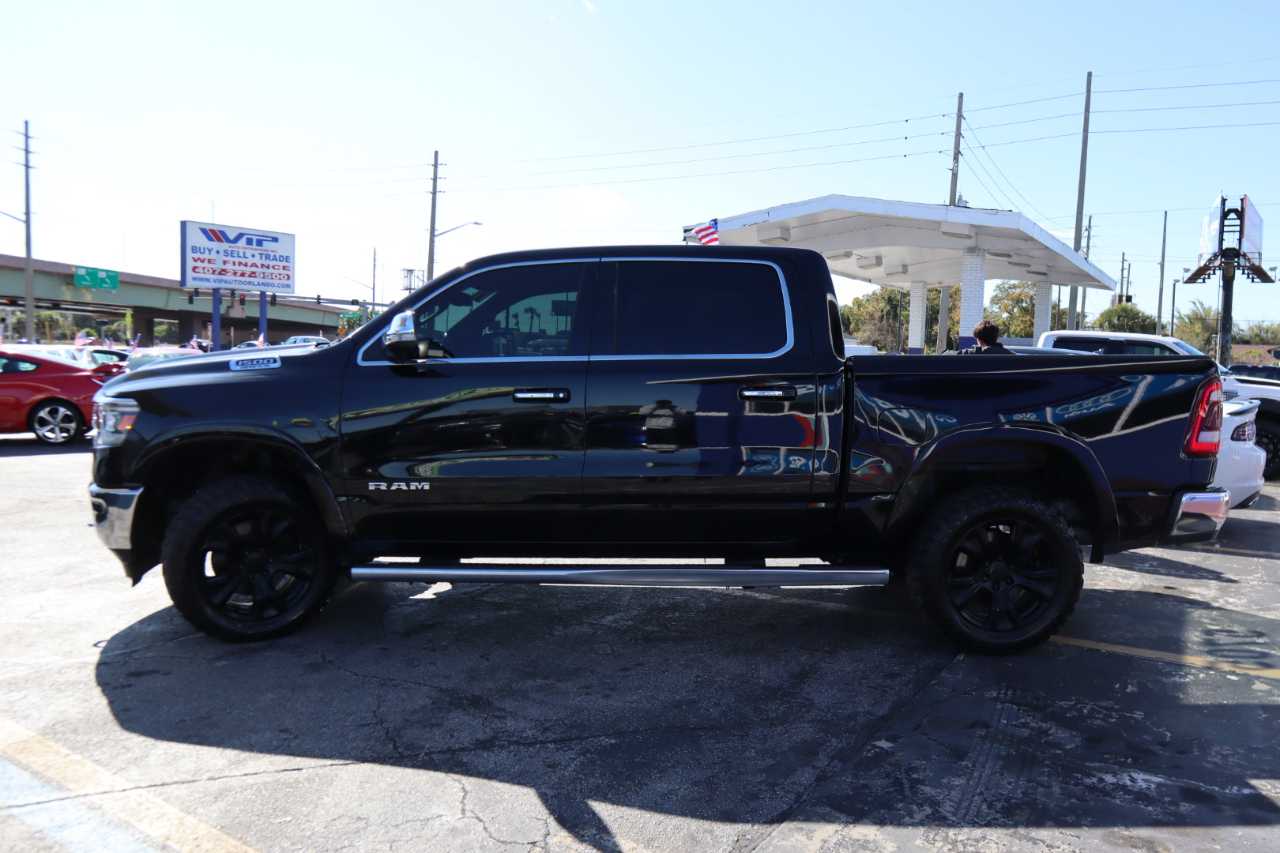 RAM 1500 Laramie 4x4 Crew Cab 5'7" Box 2019