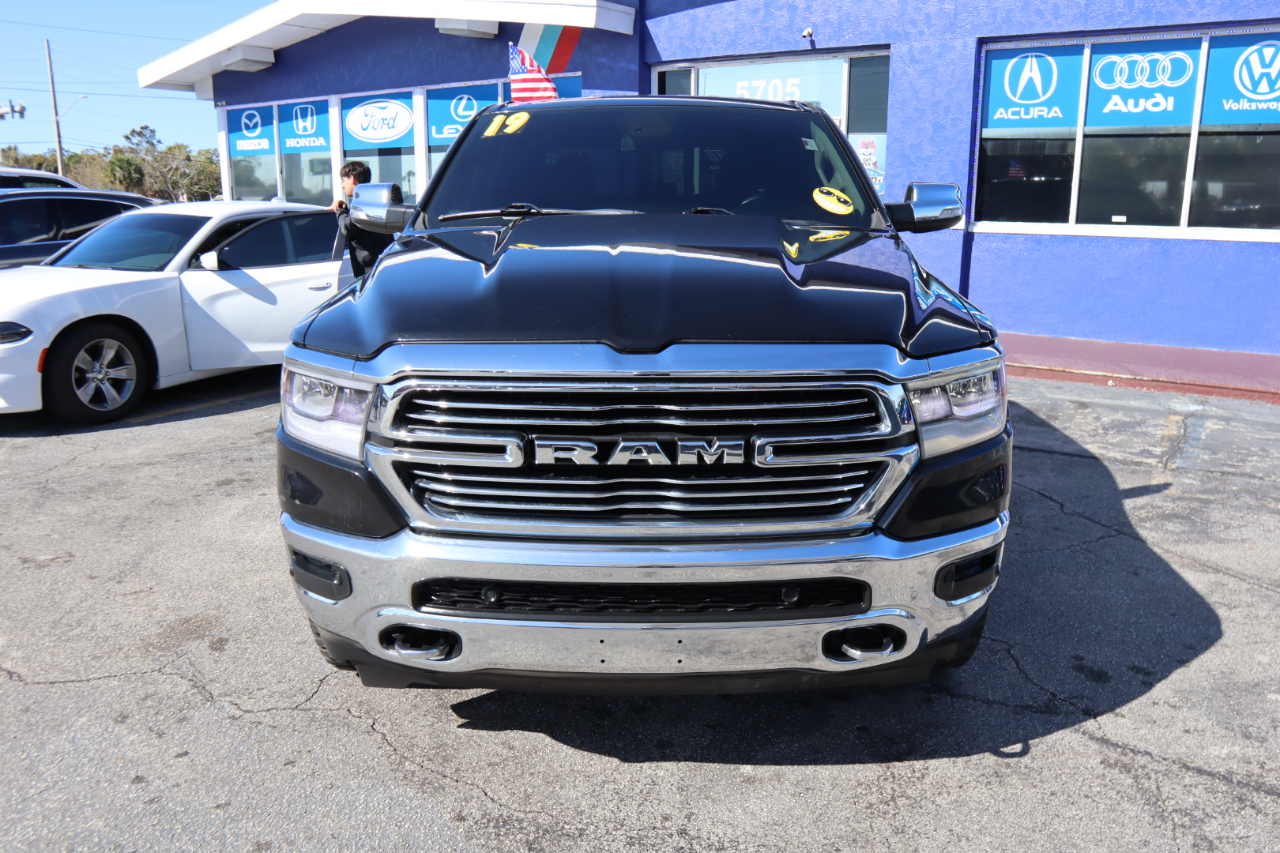 RAM 1500 Laramie 4x4 Crew Cab 5'7" Box 2019