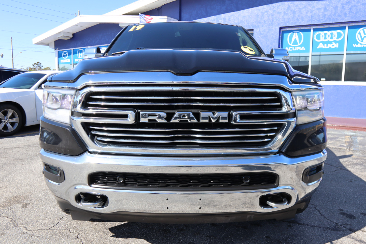 RAM 1500 Laramie 4x4 Crew Cab 5'7" Box 2019