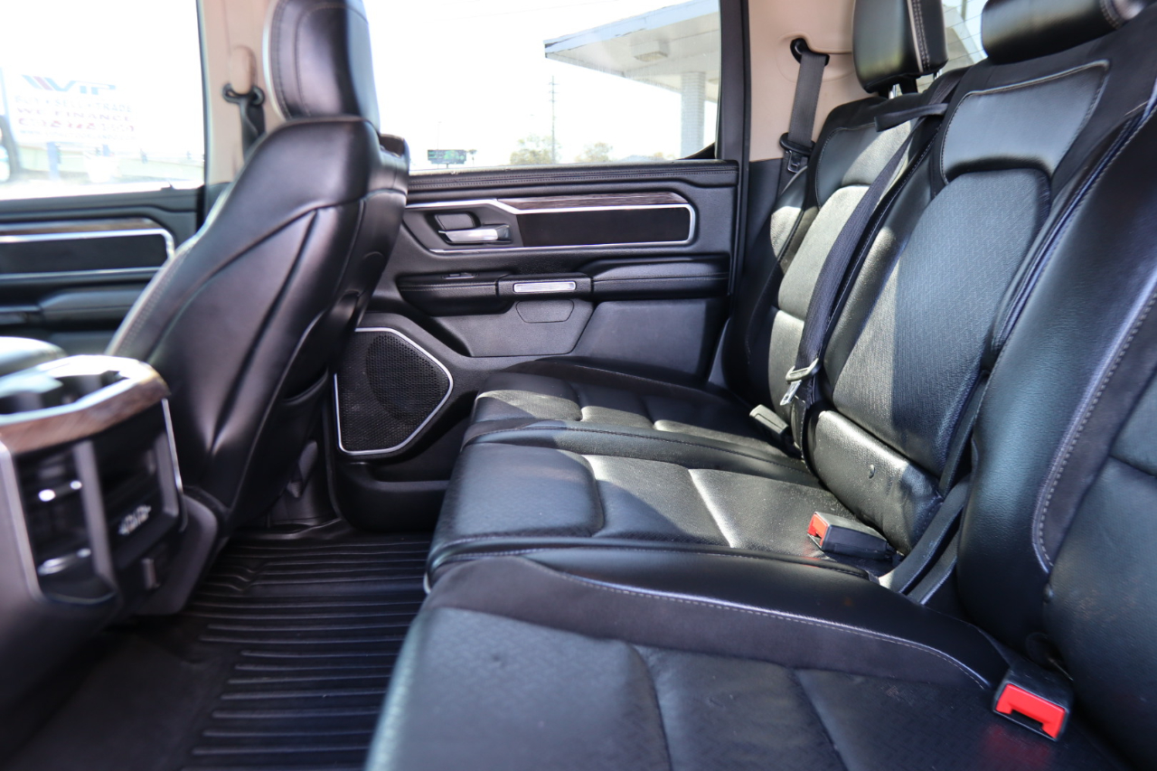 RAM 1500 Laramie 4x4 Crew Cab 5'7" Box 2019