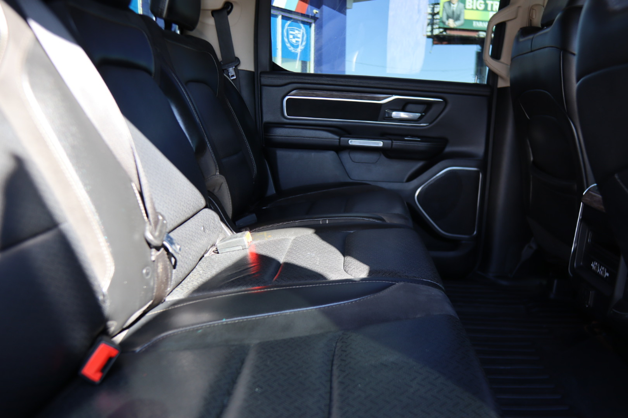 RAM 1500 Laramie 4x4 Crew Cab 5'7" Box 2019