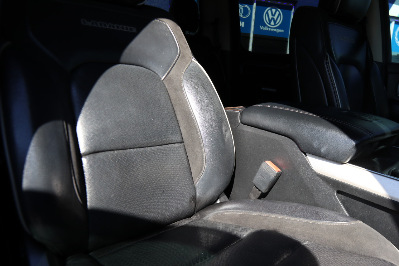 RAM 1500 Laramie 4x4 Crew Cab 5'7" Box 2019