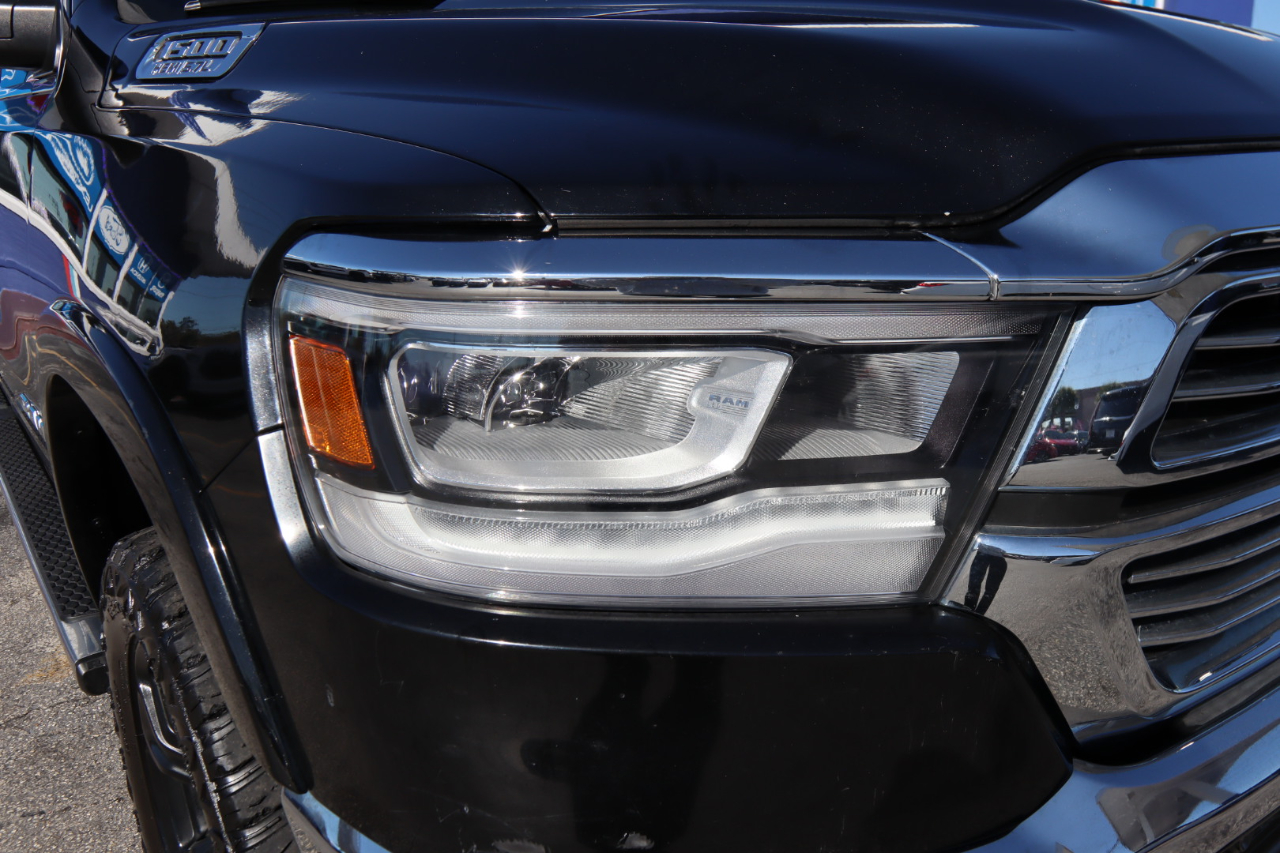 RAM 1500 Laramie 4x4 Crew Cab 5'7" Box 2019