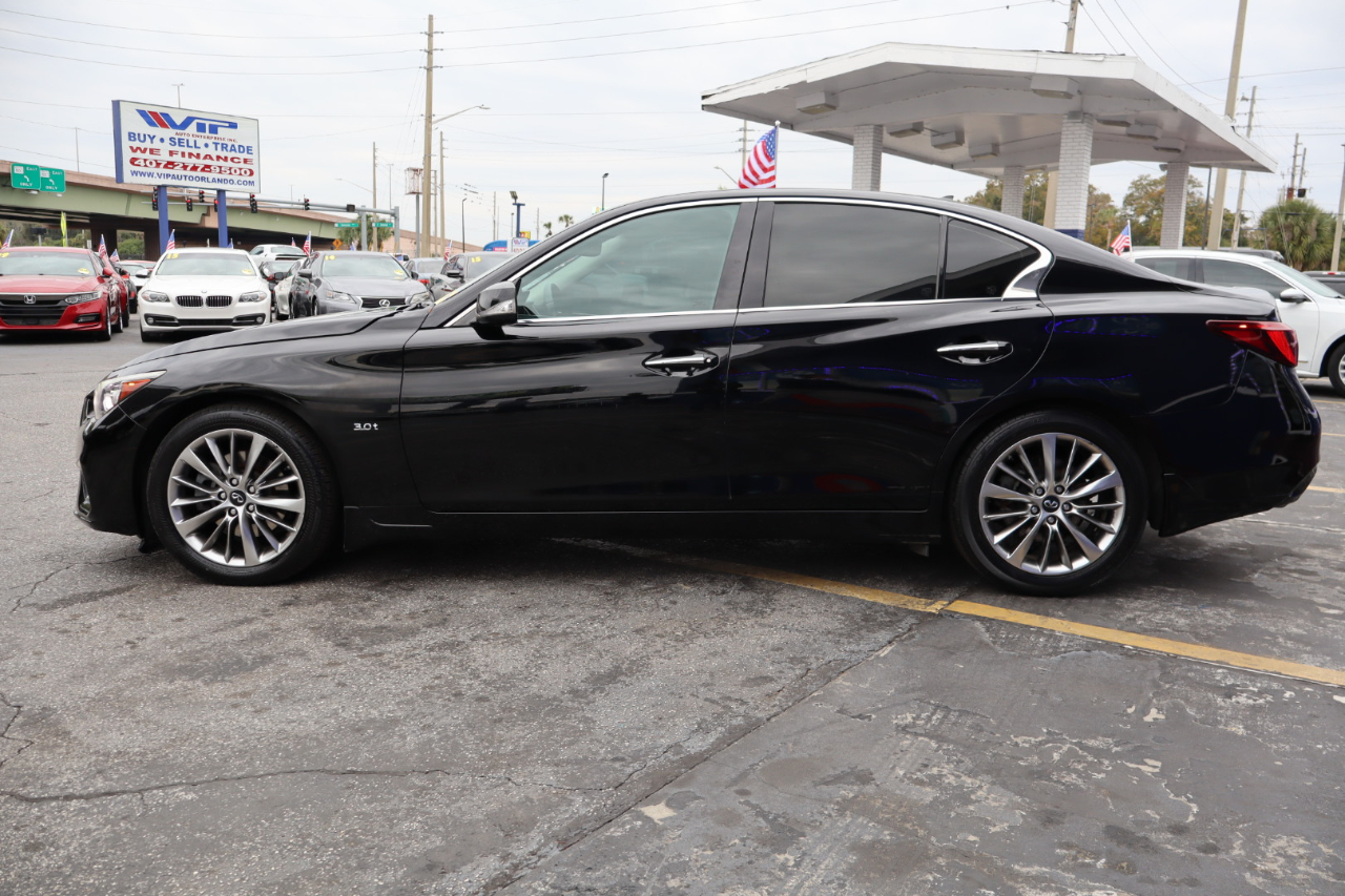 Infiniti Q50 3.0t LUXE RWD 2019