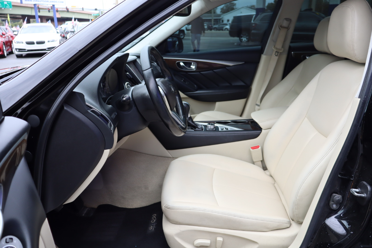 Infiniti Q50 3.0t LUXE RWD 2019