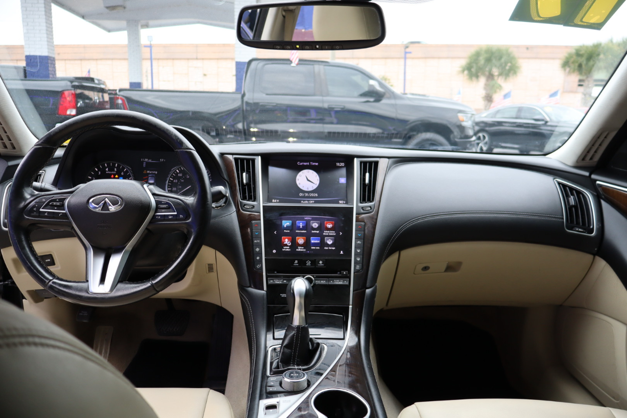 Infiniti Q50 3.0t LUXE RWD 2019