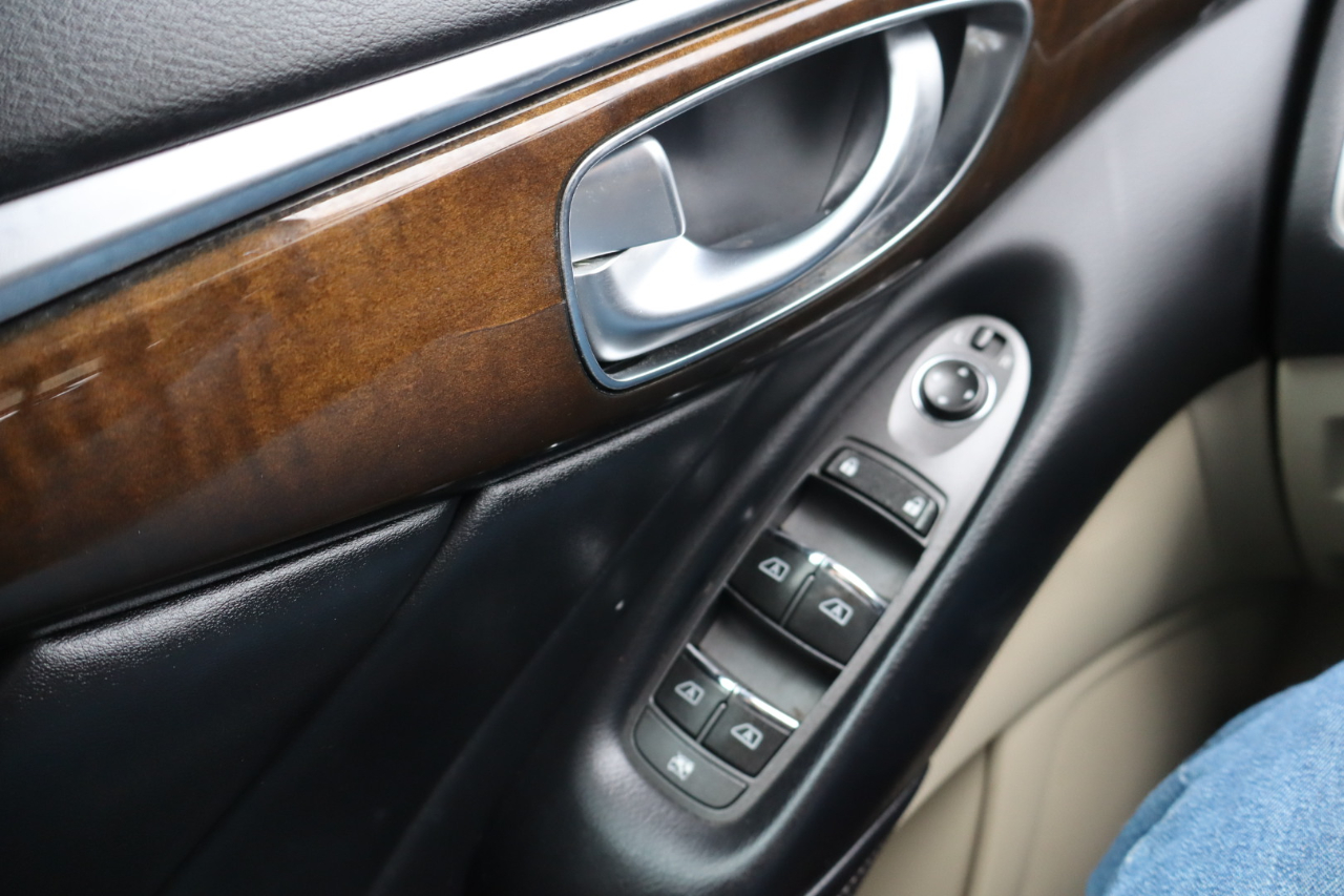 Infiniti Q50 3.0t LUXE RWD 2019