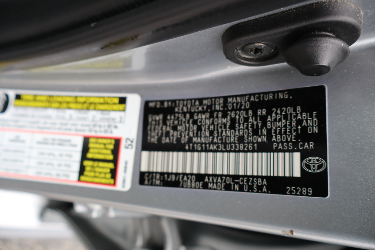 Toyota Camry SE Auto (Natl) 2020