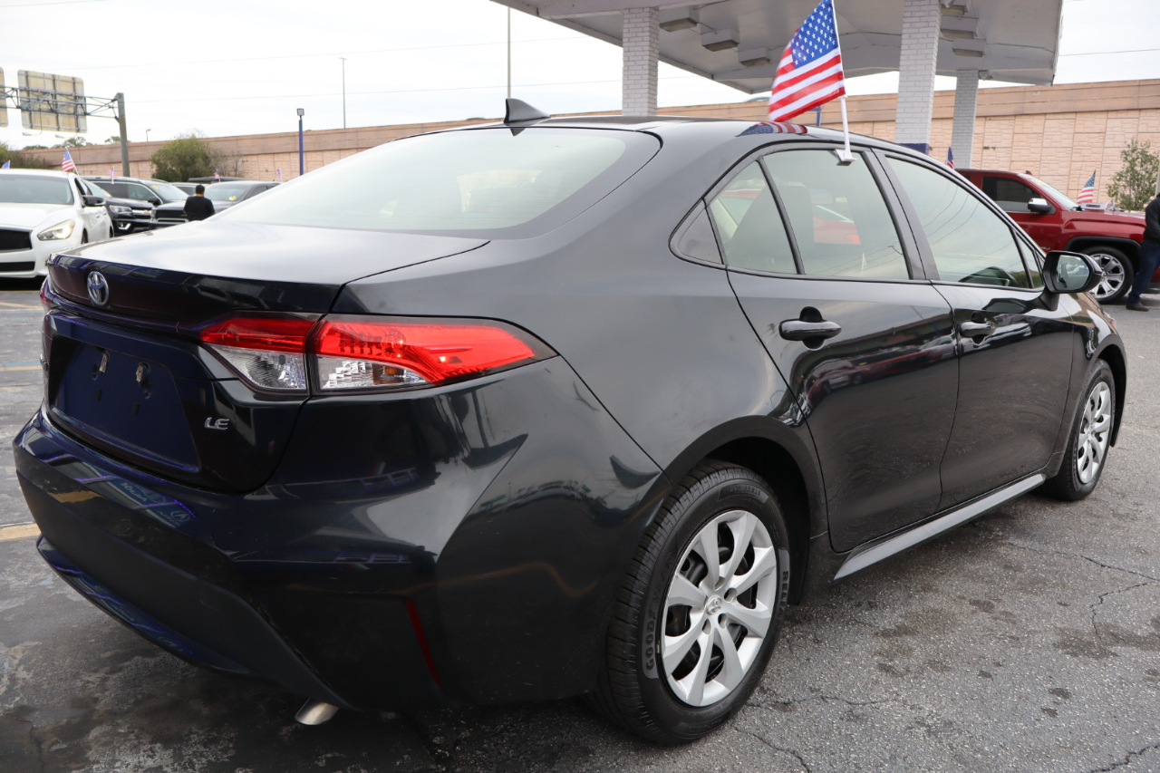 Toyota Corolla LE CVT (Natl) 2021
