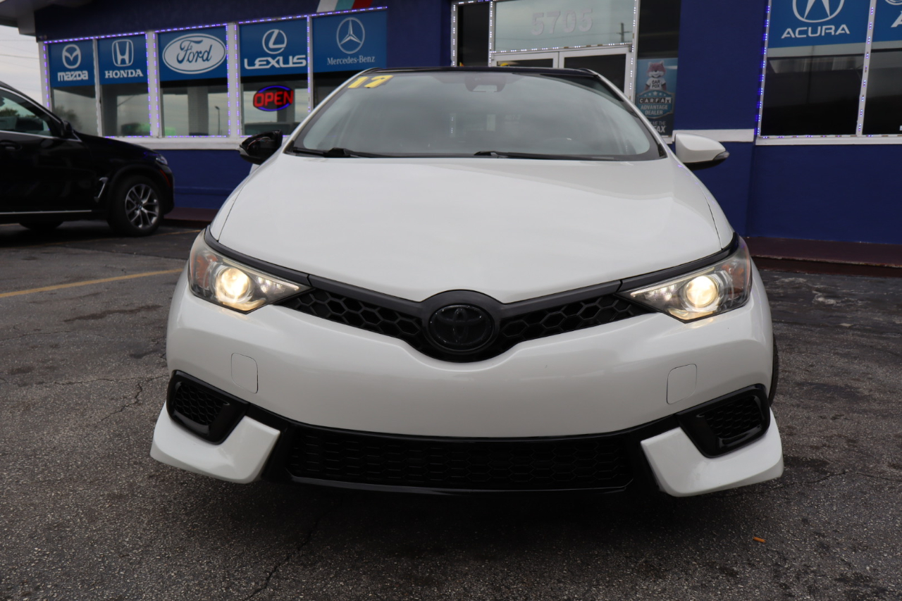 Toyota Corolla iM CVT (Natl) 2017