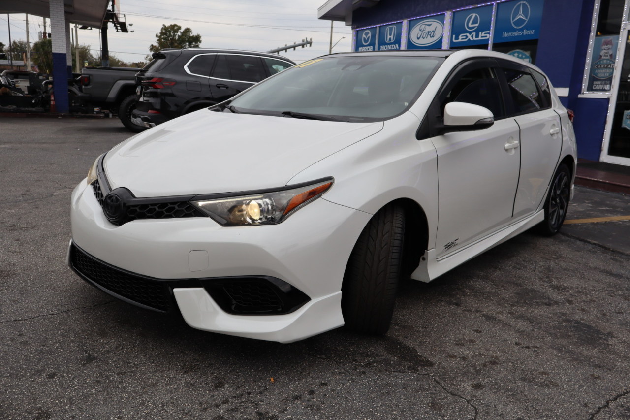 Toyota Corolla iM CVT (Natl) 2017