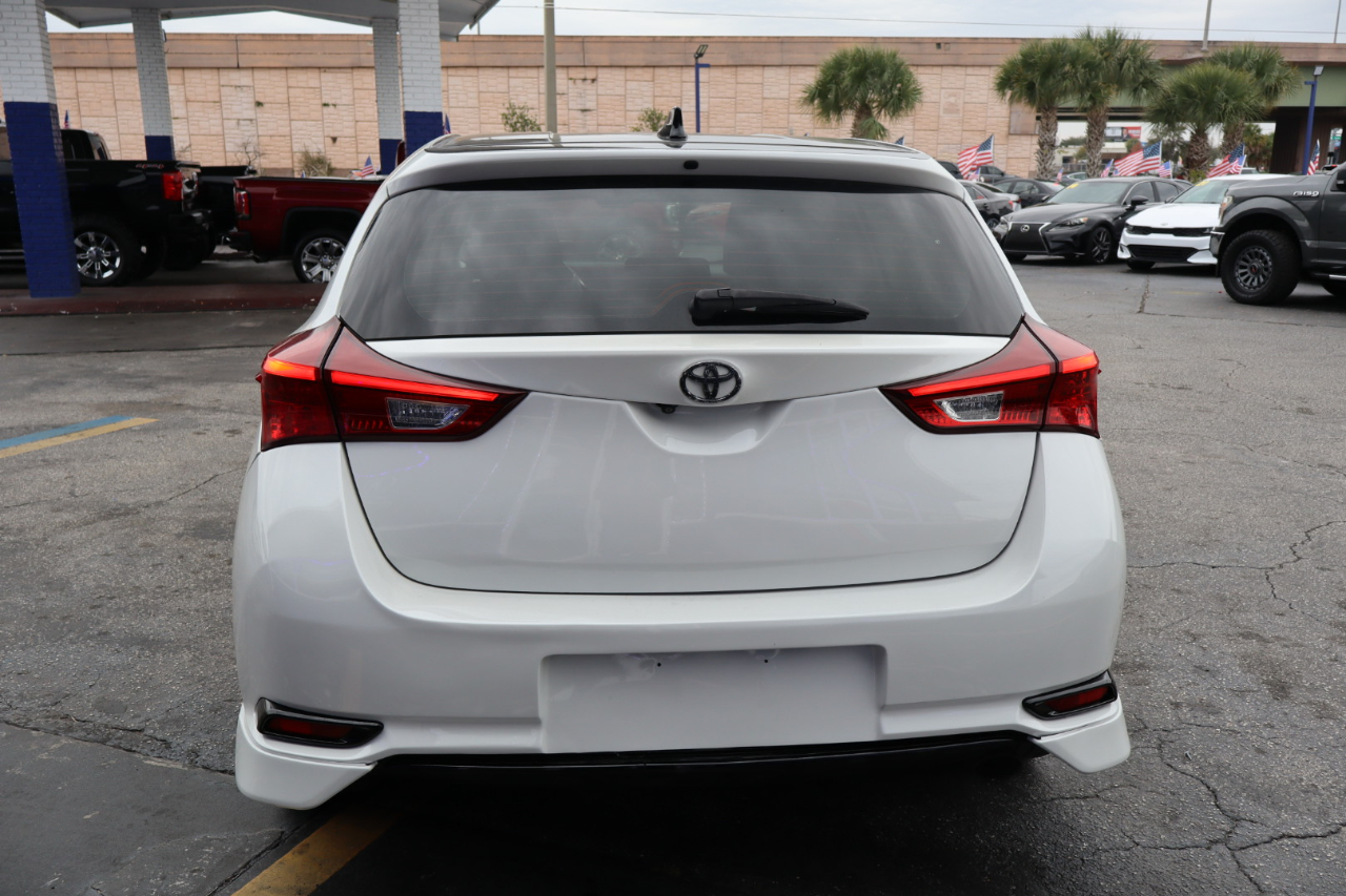 Toyota Corolla iM CVT (Natl) 2017