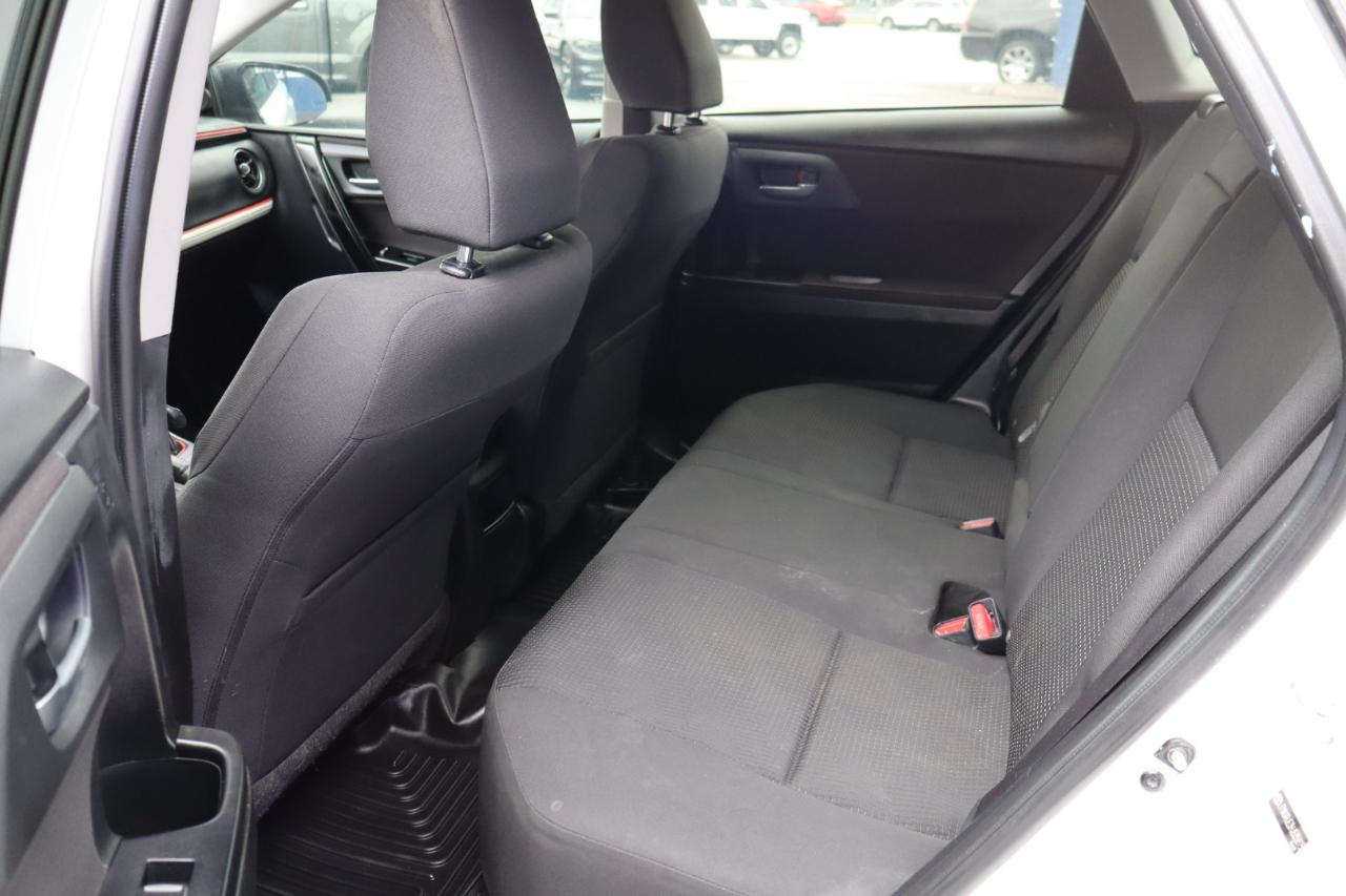 Toyota Corolla iM CVT (Natl) 2017