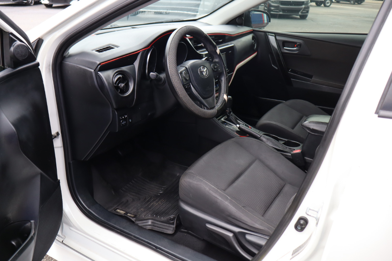 Toyota Corolla iM CVT (Natl) 2017