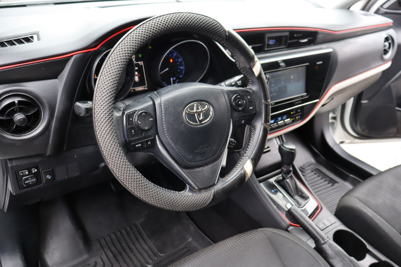 Toyota Corolla iM CVT (Natl) 2017