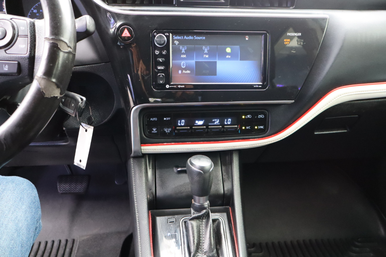 Toyota Corolla iM CVT (Natl) 2017